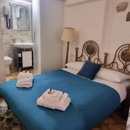 Domus Next Campo De'Fiori With Thermal Shower Roma Esterno foto