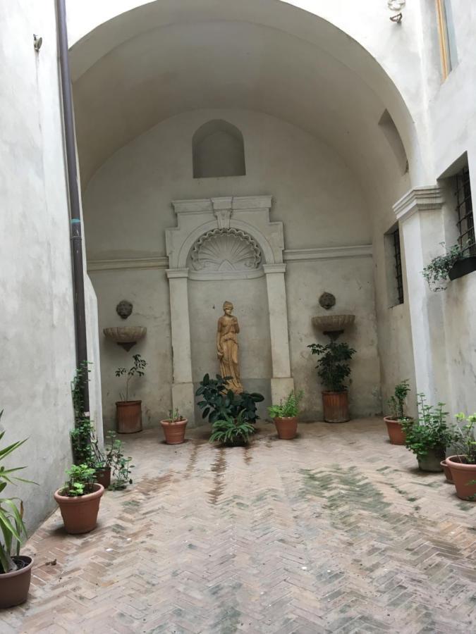Domus Next Campo De'Fiori With Thermal Shower Roma Esterno foto