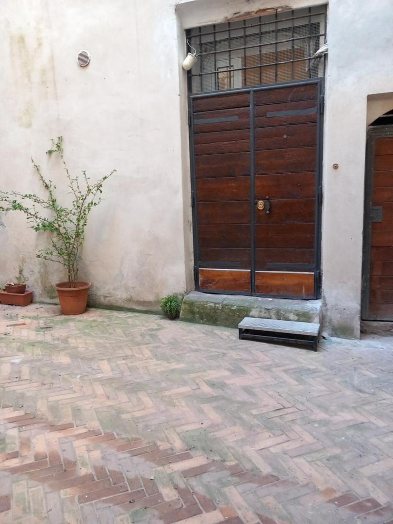 Domus Next Campo De'Fiori With Thermal Shower Roma Esterno foto